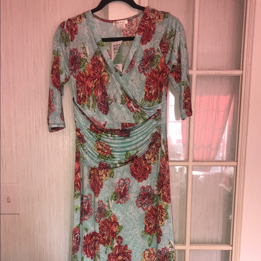 Long 3/4 sleeve honey and lace dress medium